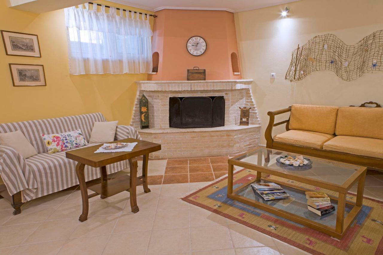 Remezzo Apartments Akrogiali Pokoj fotografie